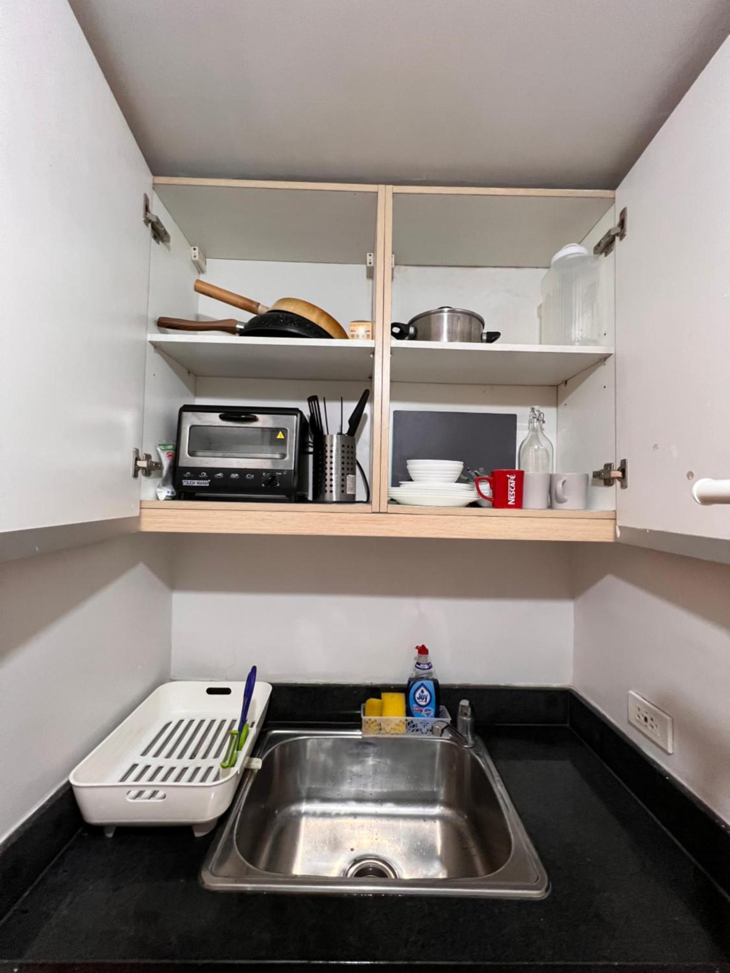 Ama Tower Residences, 8Th Flr, Near Dmw And Sm Megamall Mandaluyong Eksteriør bilde